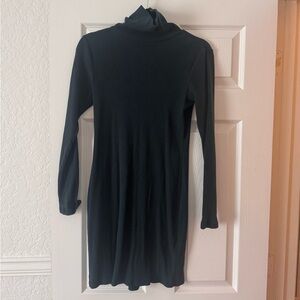 Old Navy Black Long Sleeve Dress